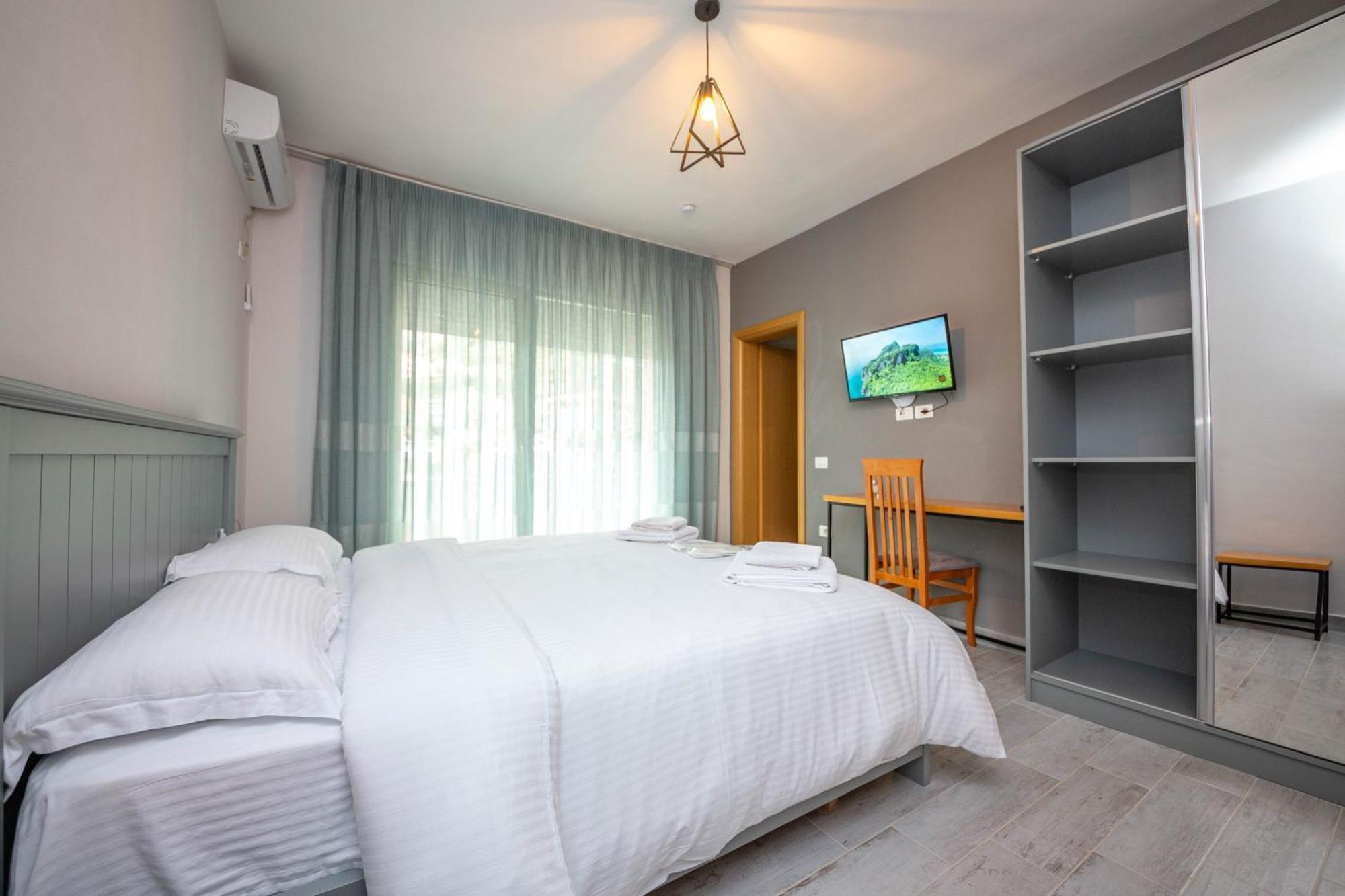 Aerial Hotel & Spa Vlorë Extérieur photo