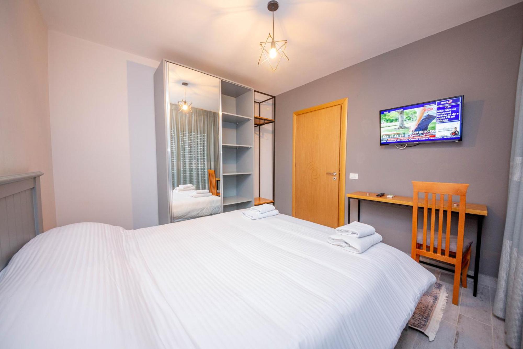 Aerial Hotel & Spa Vlorë Extérieur photo